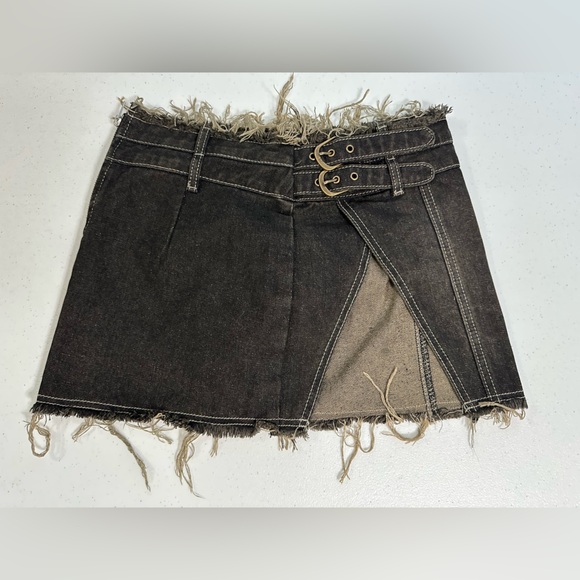 PrettyLittleThing Black micro mini open front Frayed Denim Skirt - Picture 1 of 9